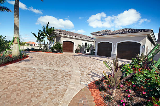 Professional Driveway Pavers in Burbank, WA